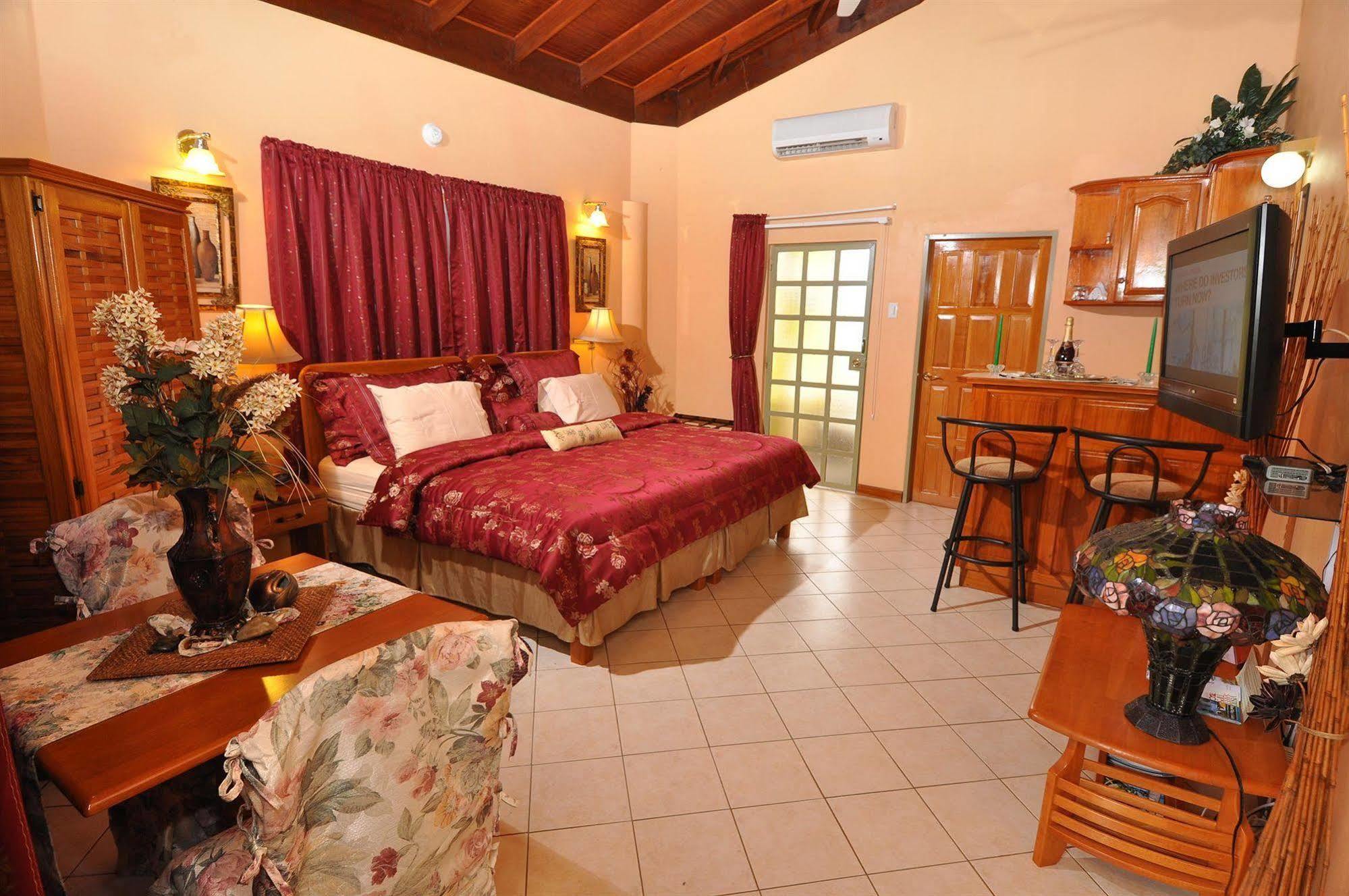 Native Abode Bed & Breakfast Bon Accord Village Eksteriør bilde